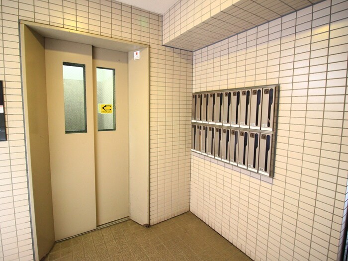 カーサ・リバブルの物件外観写真