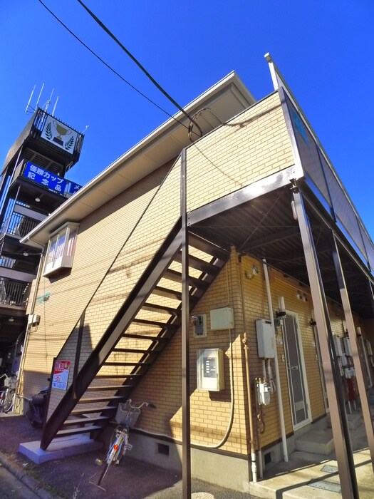 フラッツマルイの物件外観写真