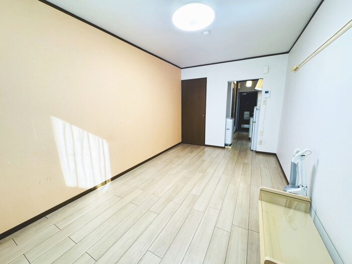 フラッツマルイの物件内観写真