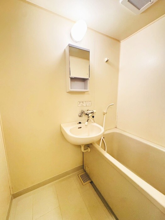 フラッツマルイの物件内観写真