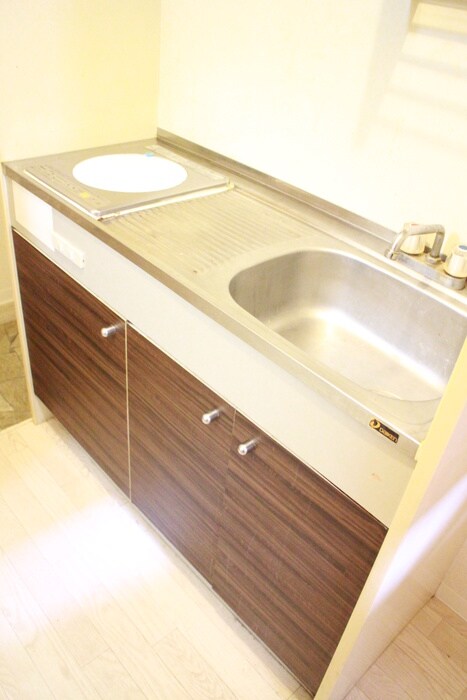 ジャルダンＡの物件内観写真