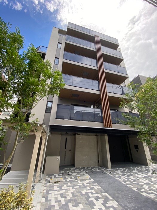 リビオメゾン東北沢の物件外観写真