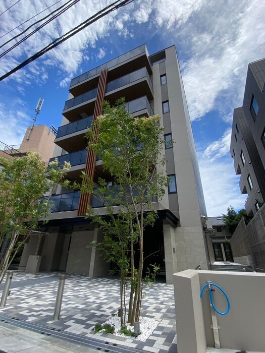 リビオメゾン東北沢の物件外観写真