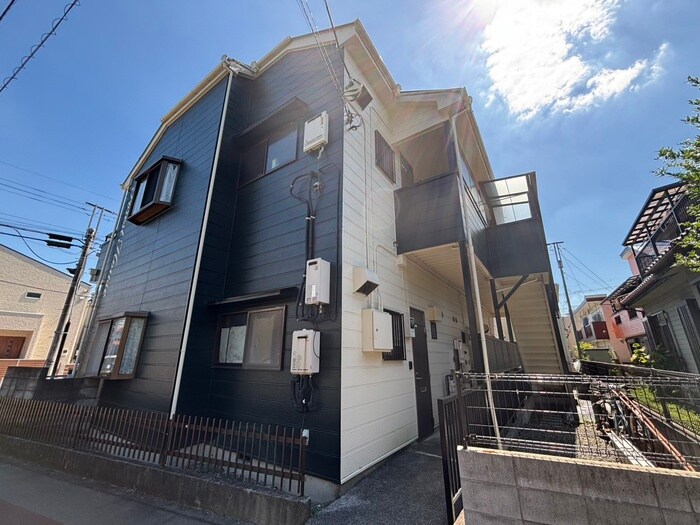 フォレストハウスの物件外観写真