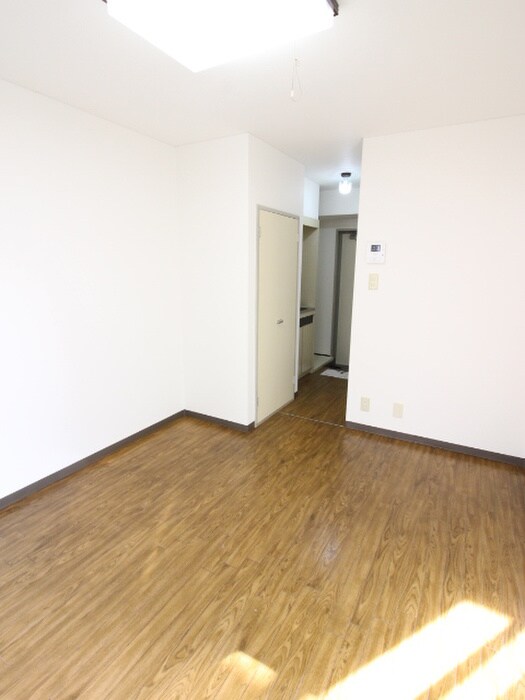 パークサイドBの物件内観写真