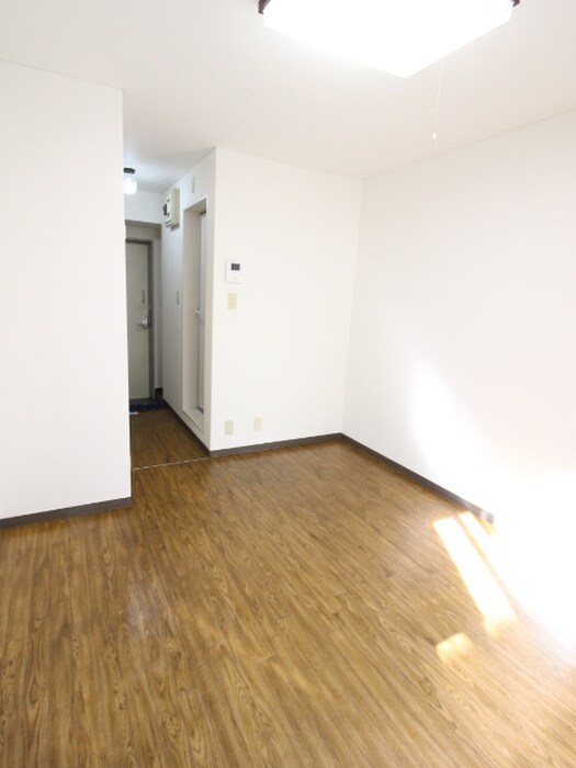 パークサイドBの物件内観写真