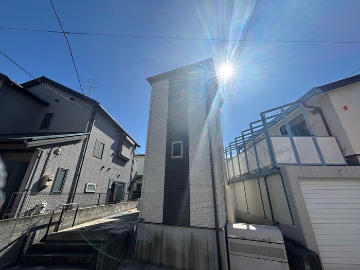 ヒルクレスト中井の物件外観写真