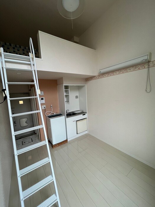 スティング新子安の物件内観写真