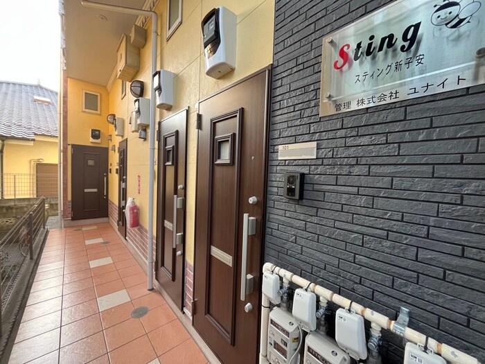 スティング新子安の物件外観写真