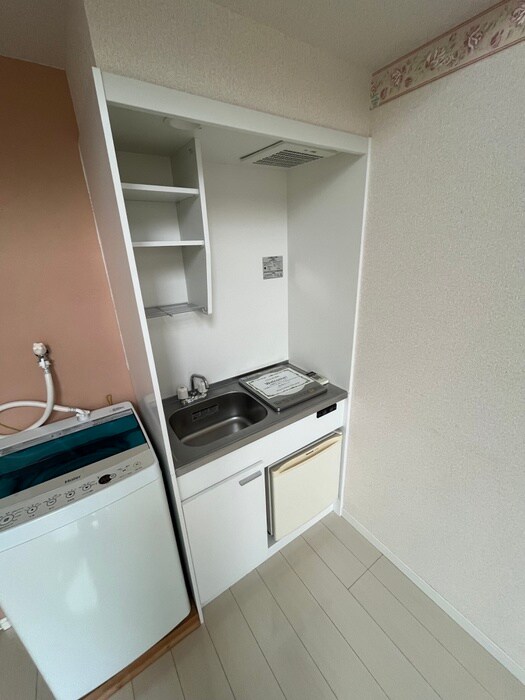 スティング新子安の物件内観写真