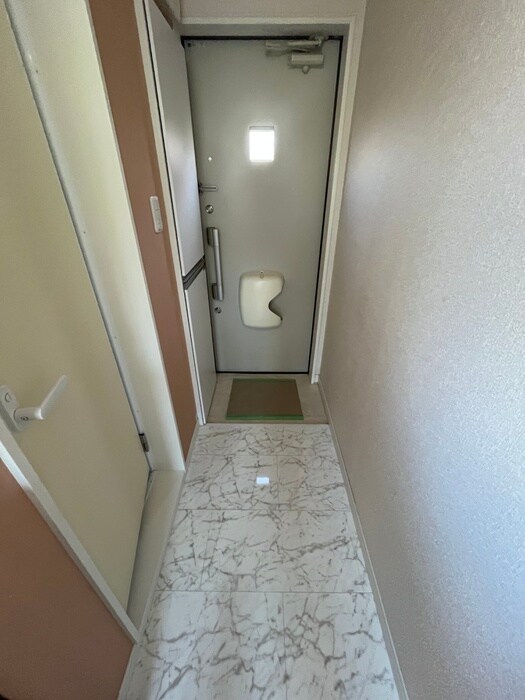 スティング新子安の物件内観写真