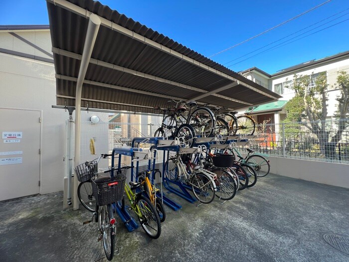 メゾンデフォンティヌの物件外観写真