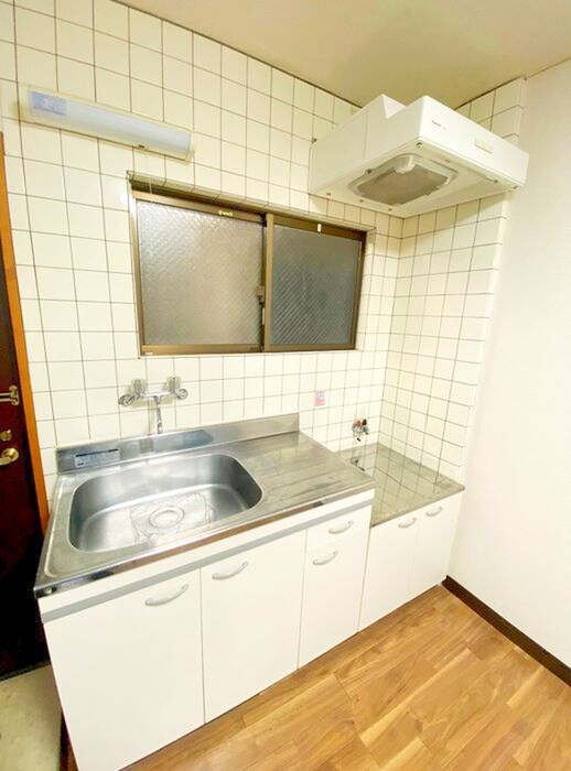 シャトル中央の物件内観写真