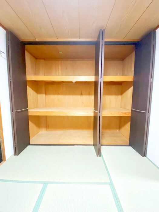 シャトル中央の物件内観写真