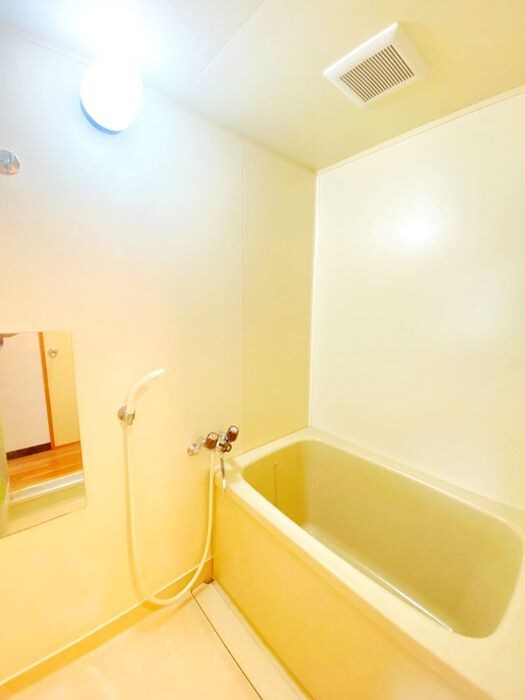 シャトル中央の物件内観写真