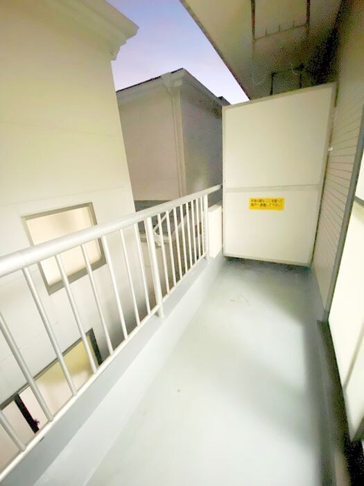 シャトル中央の物件内観写真