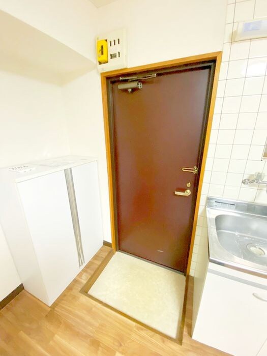 シャトル中央の物件内観写真