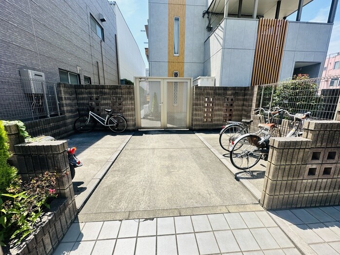 リュエルＩｒｉｙａの物件外観写真