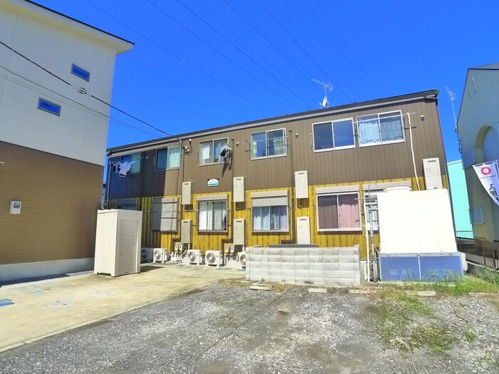 ソルパークスの物件外観写真