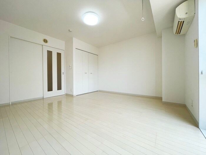 ﾛｰｽﾞﾏﾝｼｮﾝR＆Aの物件内観写真