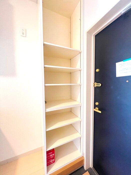 ﾛｰｽﾞﾏﾝｼｮﾝR＆Aの物件内観写真