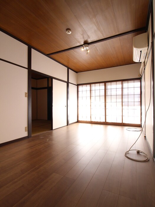 下田町三丁目貸家の物件内観写真