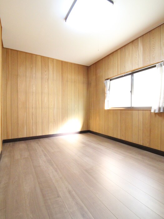 下田町三丁目貸家の物件内観写真