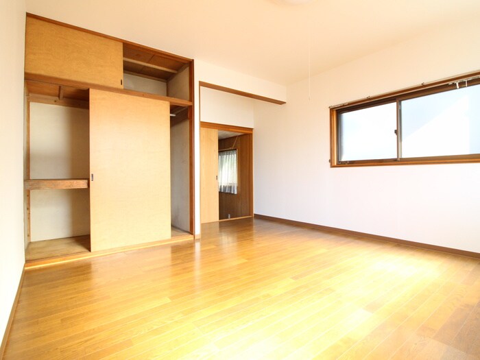 下田町三丁目貸家の物件内観写真