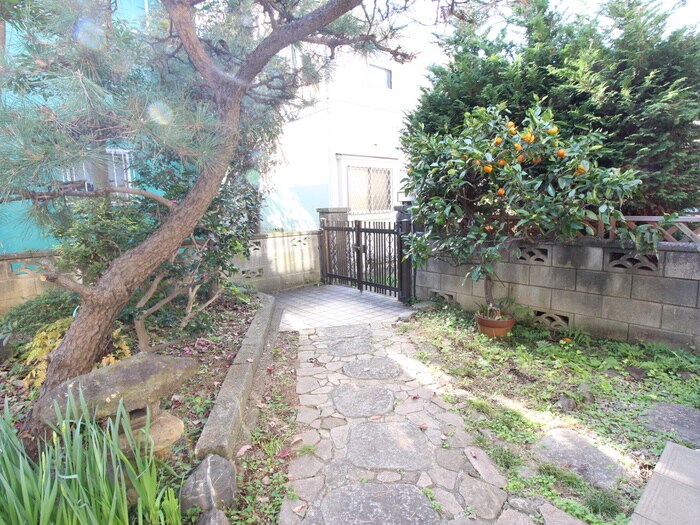 下田町三丁目貸家の物件外観写真