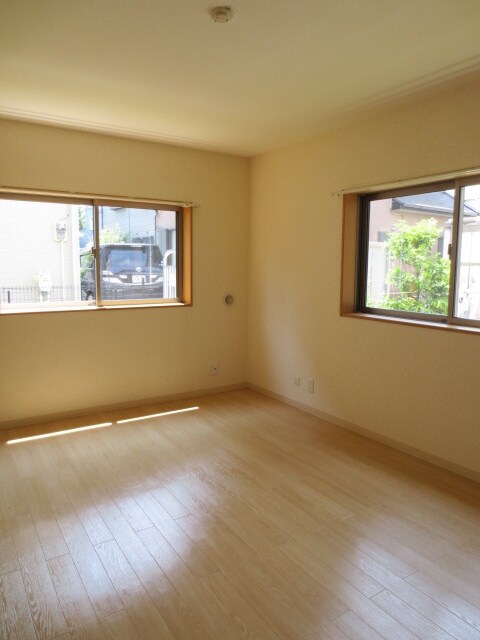 クロ－バ－ガ－デンの物件内観写真