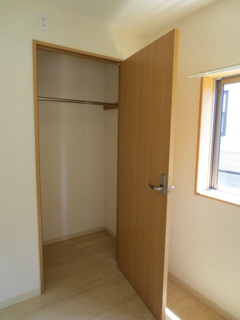 クロ－バ－ガ－デンの物件内観写真