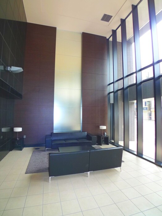 コンフォリア大宮の物件外観写真