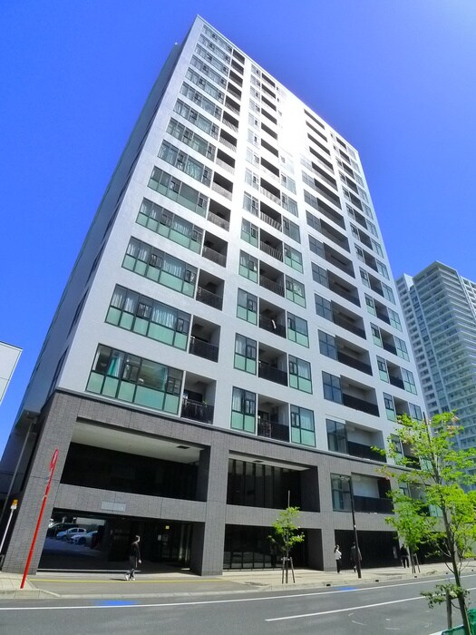 コンフォリア大宮の物件外観写真