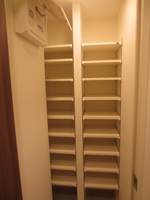 パークアクシス池田山の物件内観写真