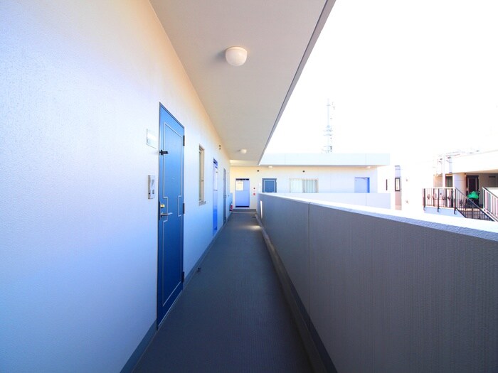 リバ－レセンタ－南の物件外観写真