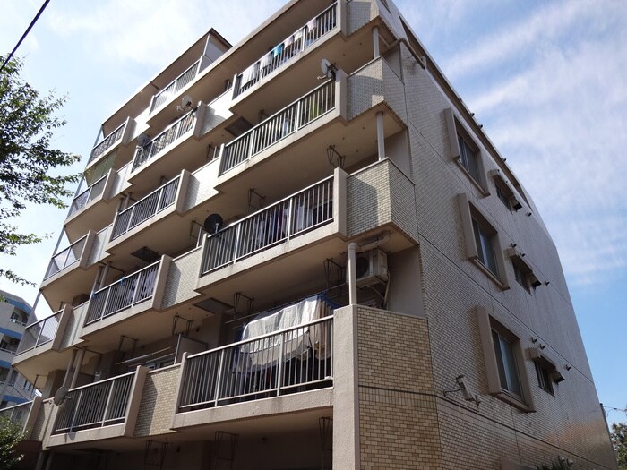 サンハイム茂呂の物件外観写真