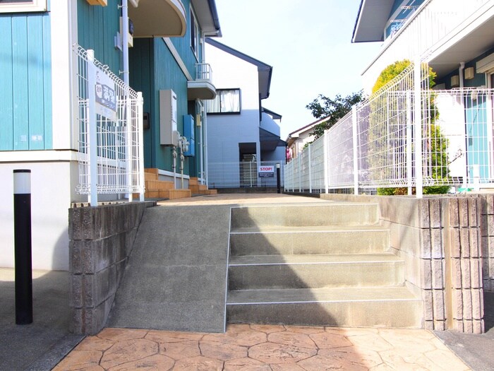 ポート・ルピナスＡ棟の物件外観写真