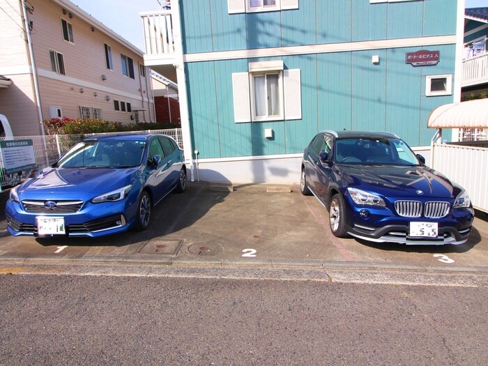 ポート・ルピナスＡ棟の物件外観写真