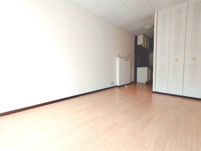 シェモア（東側）の物件内観写真