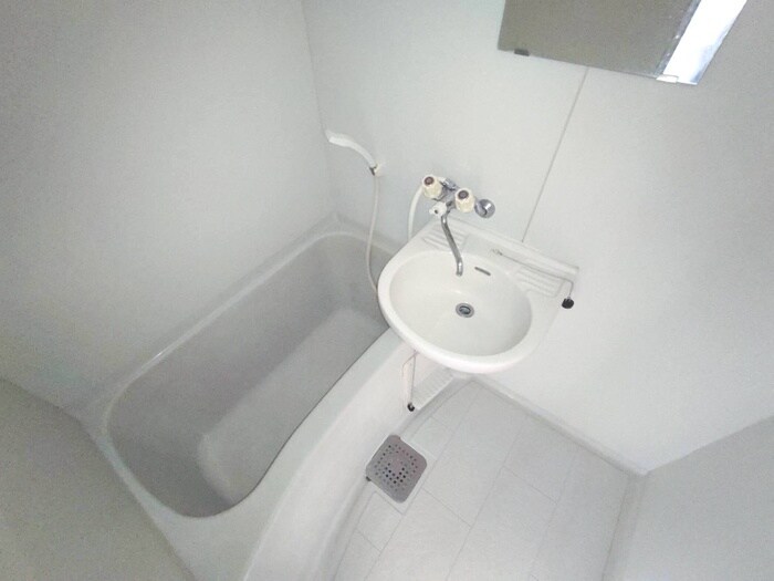 シェモア（東側）の物件内観写真