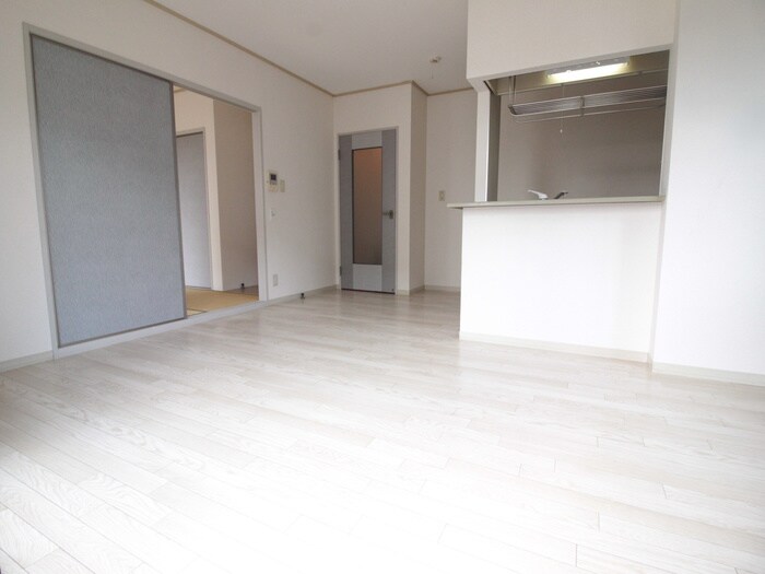 ベルデュールFⅡの物件内観写真