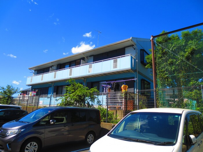 スプリングパ－クＡ棟の物件外観写真