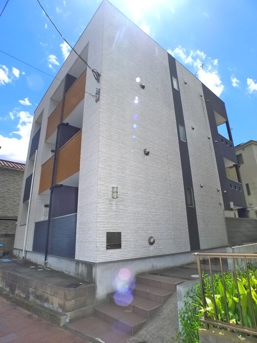 クイ－ンズコ－トⅡの物件外観写真