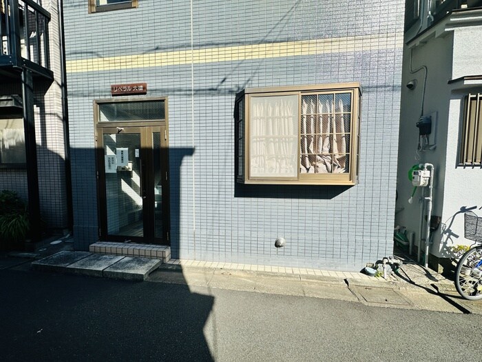 リベラル大橋の物件外観写真