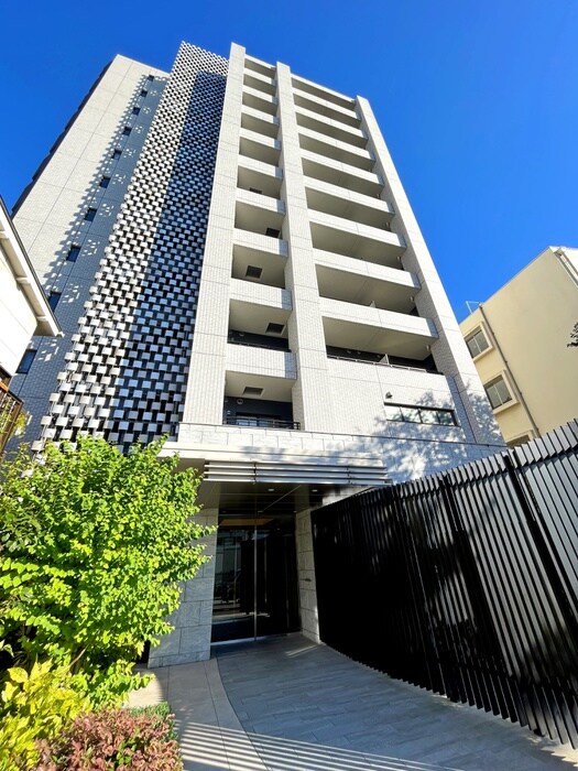 クレストコート志村坂上の物件外観写真