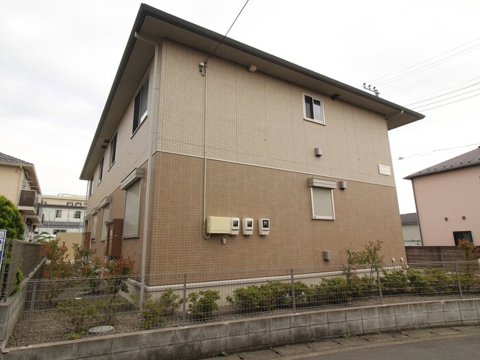 ハイネスＥの物件外観写真