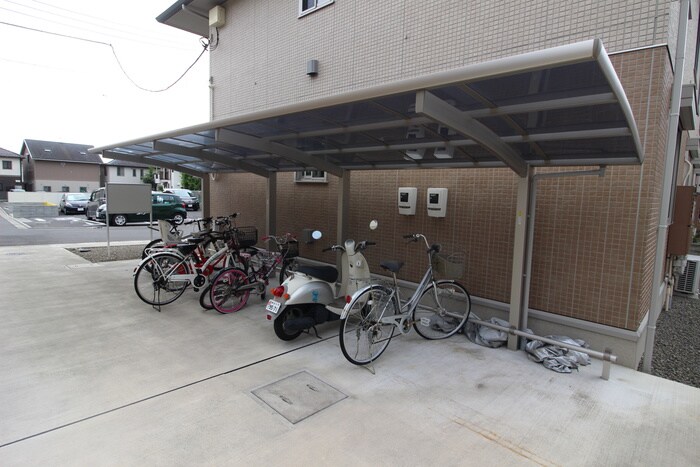 ハイネスＥの物件外観写真