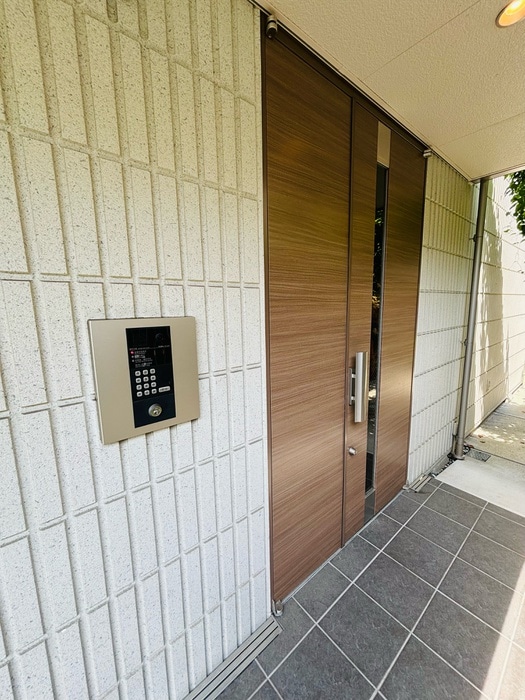 Ｈｏｕｓｅｋｕｌ　ＩＳ２の物件外観写真