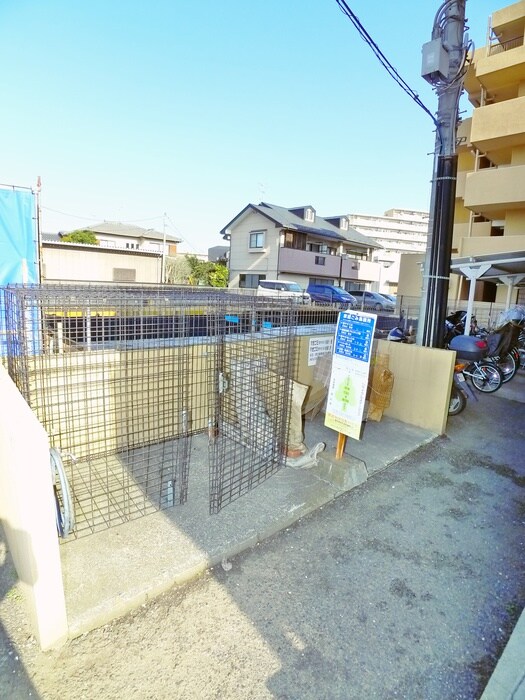第５千代田マンションの物件外観写真
