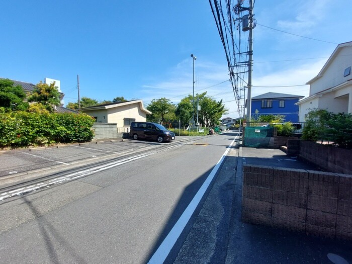 ク－ルジュネスの物件外観写真